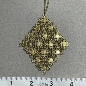 Sarah Coventry Book Piece Golden Petals 1970’s gold tone